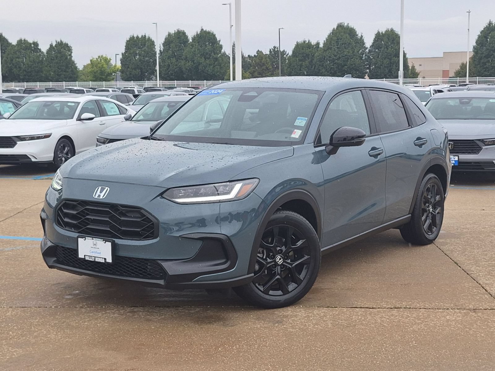 Used 2024 Honda HR-V Sport image 2
