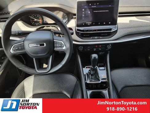 Used 2024 Jeep Compass Latitude AWD/4WD image 26