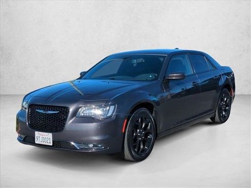 Used 2019 Chrysler 300 S image 1