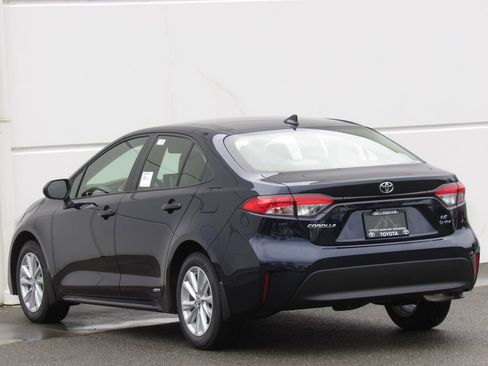 New 2026 Toyota Corolla LE w/ LE Premium Package AWD/4WD image 5