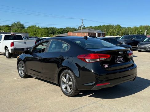 Used 2018 Kia Forte S w/ S Technology Plus Package FWD image 4