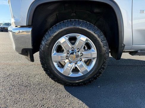 Used 2021 Chevrolet Silverado 3500 LTZ w/ LTZ Premium Package image 18