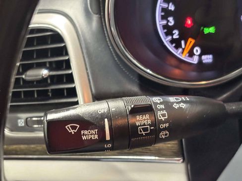 Used 2017 Jeep Grand Cherokee Summit AWD/4WD image 34