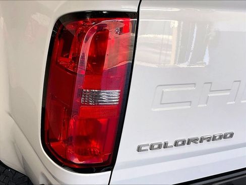 Used 2022 Chevrolet Colorado ZR2 AWD/4WD image 33