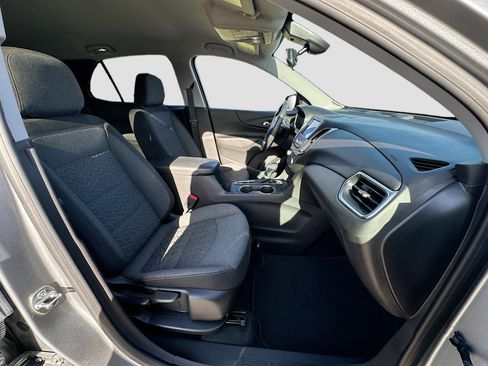 Used 2024 Chevrolet Equinox LT FWD image 26