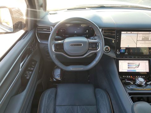 Used 2023 Jeep Grand Wagoneer Series III w/ Quick Order Packagew 28T image 18