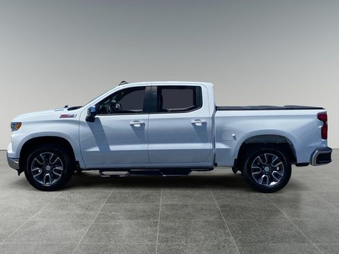 Used 2023 Chevrolet Silverado 1500 LT w/ Z71 Off-Road Package AWD/4WD image 2