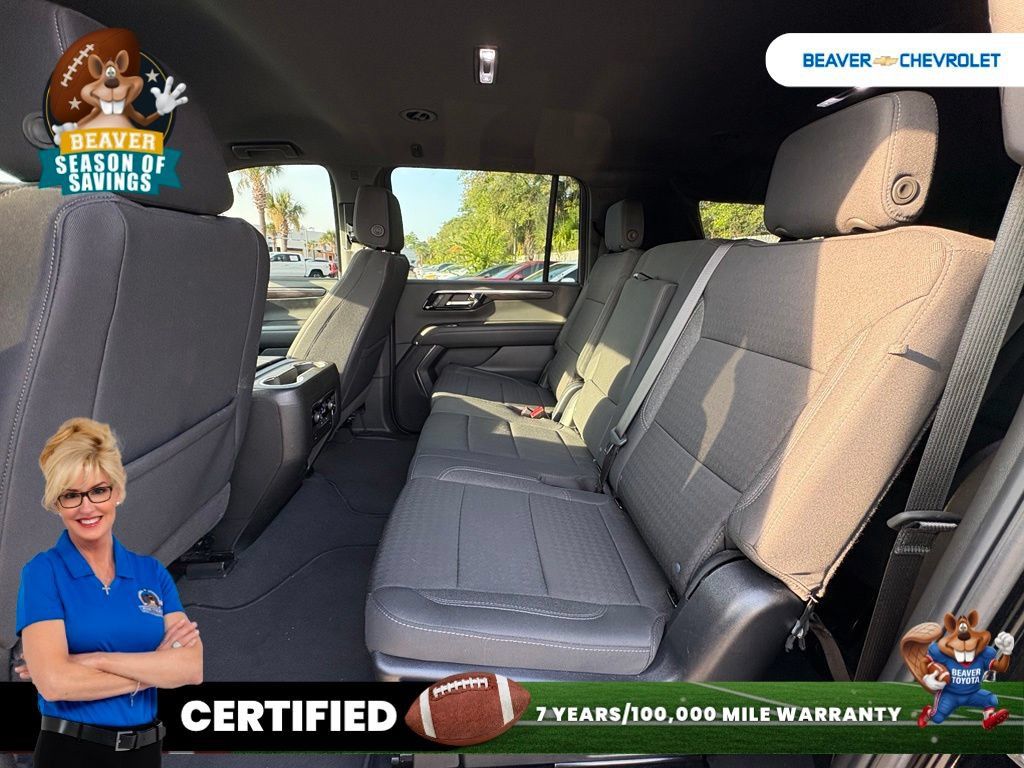 Used 2025 Chevrolet Suburban LS AWD/4WD image 13