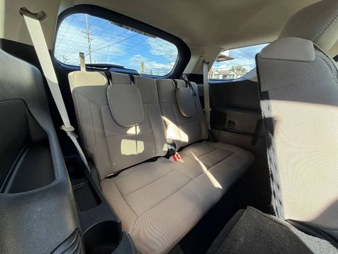 Used 2021 Ford Explorer 4WD w/ Class III Trailer Tow Package image 22
