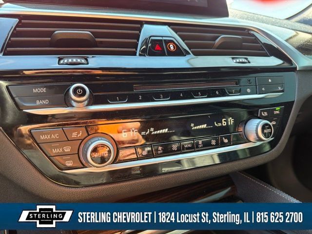 Used 2018 BMW 530i xDrive AWD/4WD image 25