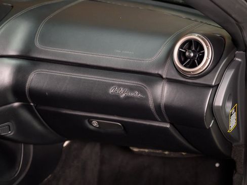 Used 2014 Ferrari California image 36