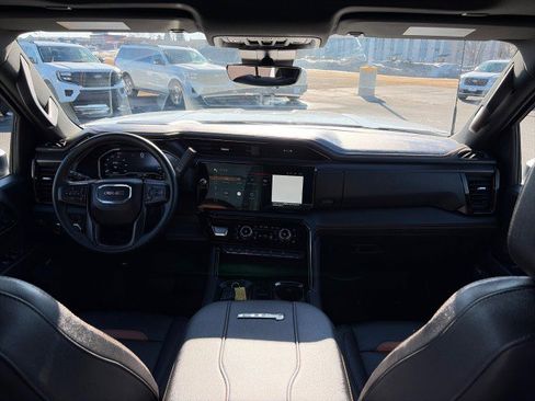 Used 2024 GMC Sierra 3500 AT4 w/ AT4 Premium Plus Package image 26