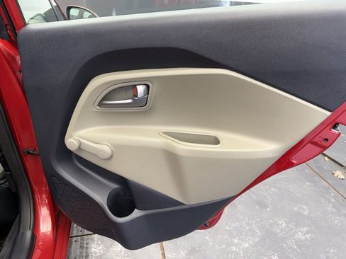 Used 2015 Kia Rio LX image 44