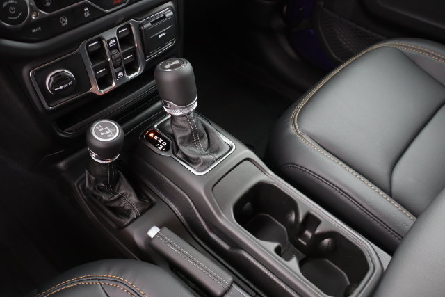 New 2026 Jeep Wrangler Unlimited Sahara AWD/4WD image 30