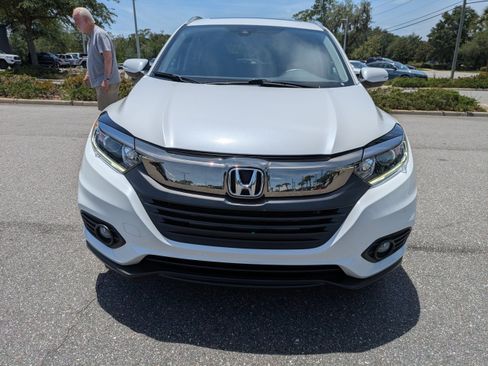Used 2022 Honda HR-V EX image 9