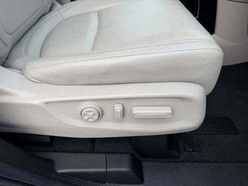 Used 2025 Honda Odyssey EX-L image 30