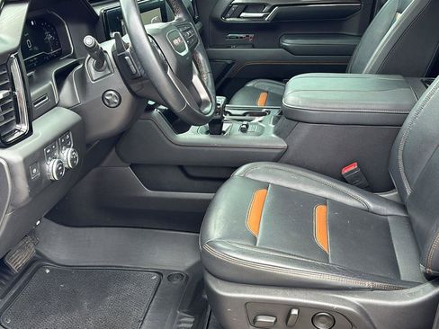 Used 2023 GMC Sierra 1500 AT4 w/ AT4 Premium Package AWD/4WD image 14