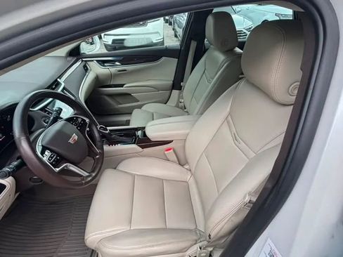 Used 2016 Cadillac XTS Luxury w/ Driver Awareness Package FWD image 9