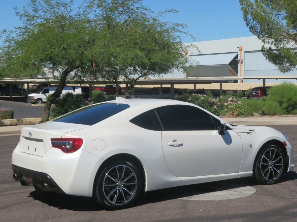 Used 2020 Toyota 86 RWD image 6