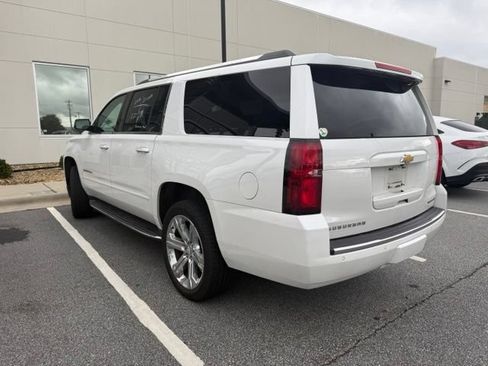 Used 2019 Chevrolet Suburban Premier AWD/4WD image 7