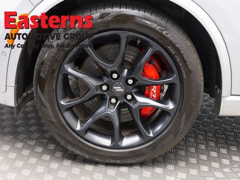 Used 2024 Dodge Durango R/T w/ Tow 'N Go Package AWD/4WD image 32
