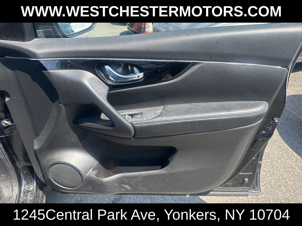 Used 2020 Nissan Rogue Sport AWD image 13