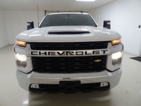 Used 2022 Chevrolet Silverado 2500 LT w/ Convenience Package AWD/4WD image 2