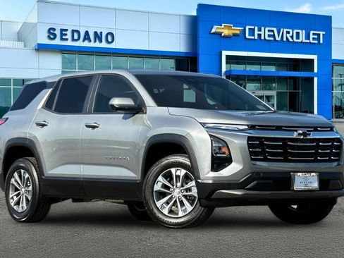 New 2026 Chevrolet Equinox LT w/ Convenience Package II FWD image 2