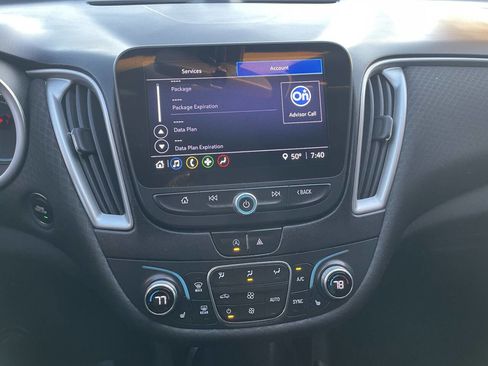 Used 2022 Chevrolet Malibu LT FWD image 24