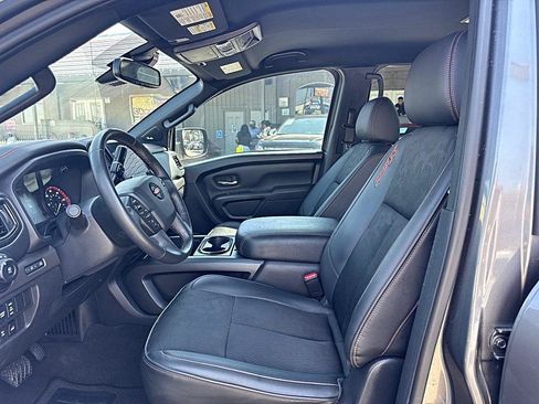 Used 2021 Nissan Titan PRO-4X w/ Pro-4x Utility Package AWD/4WD image 8