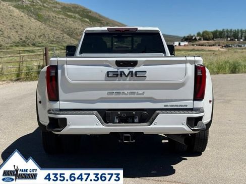 Used 2025 GMC Sierra 3500 Denali Ultimate AWD/4WD image 4