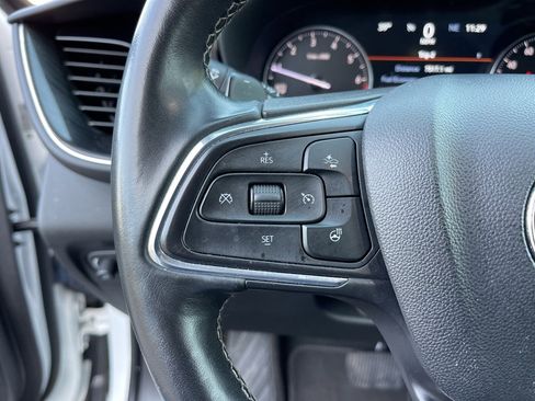 Used 2023 Buick Envision Essence image 17