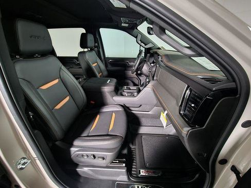 New 2026 GMC Sierra 2500 AT4 w/ AT4 Premium Plus Package image 18