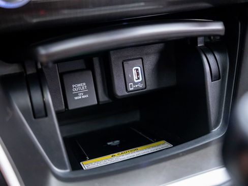 Used 2018 Honda Accord Sport image 29