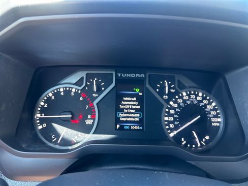 Used 2022 Toyota Tundra SR5 w/ Advanced Technology Package AWD/4WD image 17