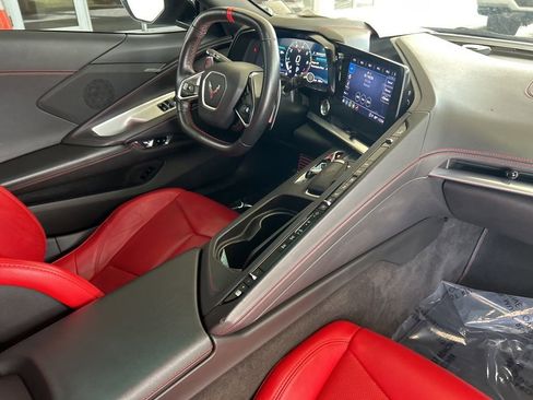 Used 2022 Chevrolet Corvette Stingray Coupe w/ 1LT image 22