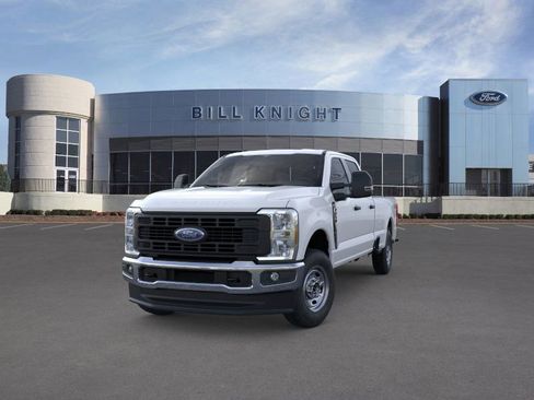 New 2026 Ford F250 XL w/ XL Chrome Package image 3