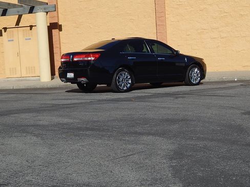 Used 2011 Lincoln MKZ w/ 102A Rapid Spec Order Code image 6