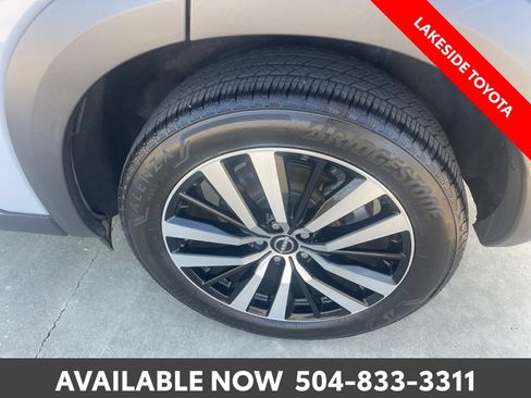 Used 2023 Nissan Pathfinder Platinum w/ Cargo Package AWD/4WD image 12
