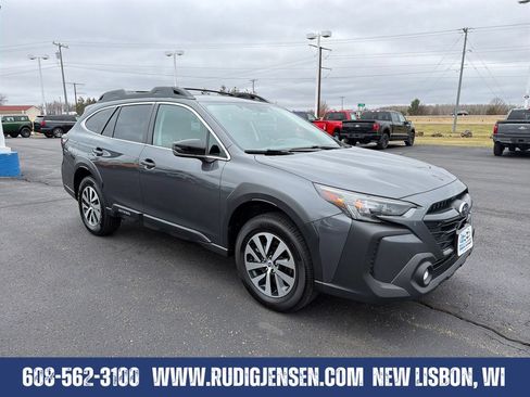 Used 2024 Subaru Outback Premium AWD/4WD image 7