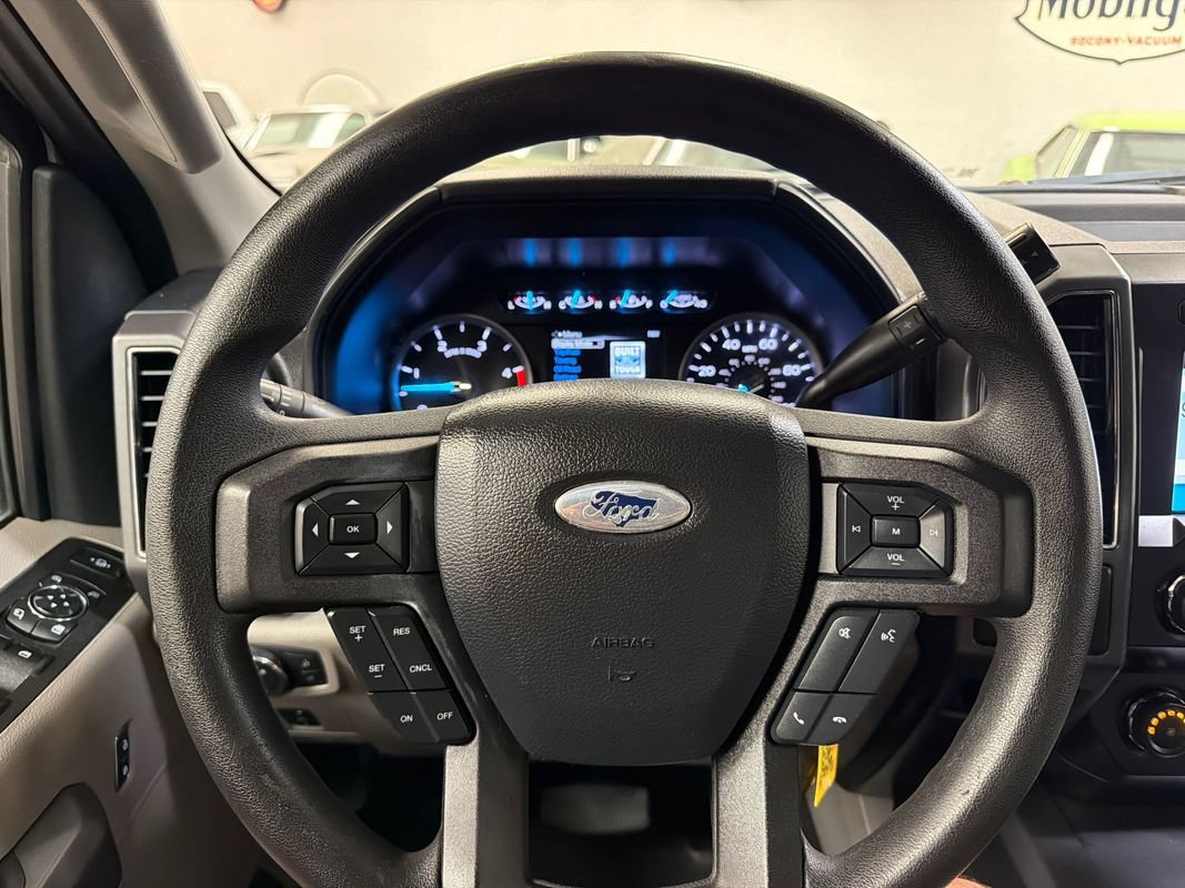 Used 2019 Ford F250 XLT w/ XLT Premium Package AWD/4WD image 17