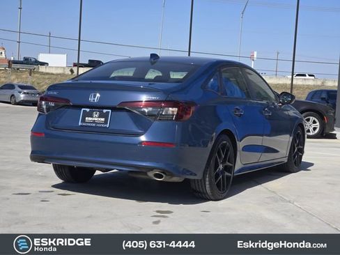 Used 2025 Honda Civic Sport image 7