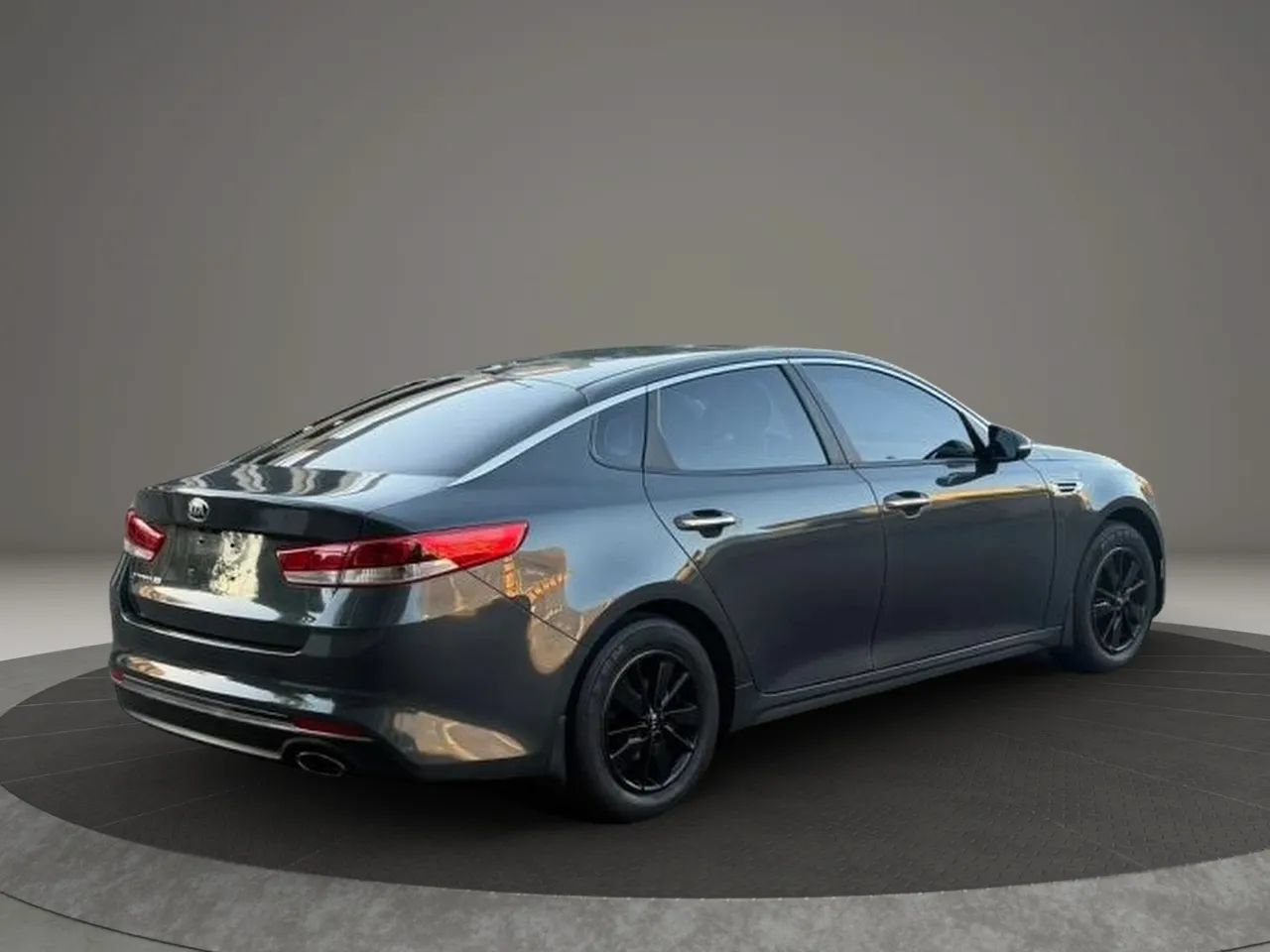 Used 2016 Kia Optima LX FWD image 5