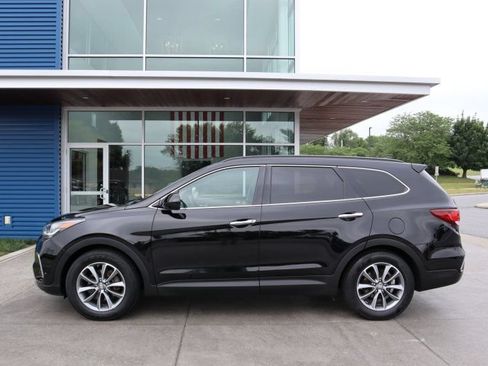 Used 2019 Hyundai Santa Fe XL SE w/ Cargo Package AWD/4WD image 6