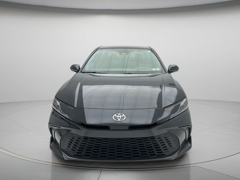 Used 2026 Toyota Camry SE FWD image 7