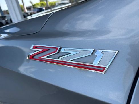 Certified 2023 Chevrolet Suburban Z71 w/ Luxury Package AWD/4WD image 30