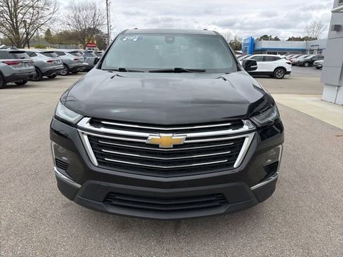 Certified 2023 Chevrolet Traverse LT FWD image 8