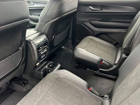 New 2025 Jeep Grand Cherokee L Altitude image 13