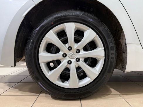 Certified 2024 Toyota Corolla LE image 9