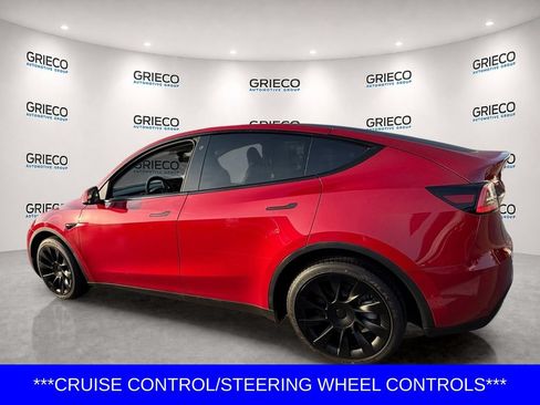 Used 2022 Tesla Model Y Long Range AWD/4WD image 5
